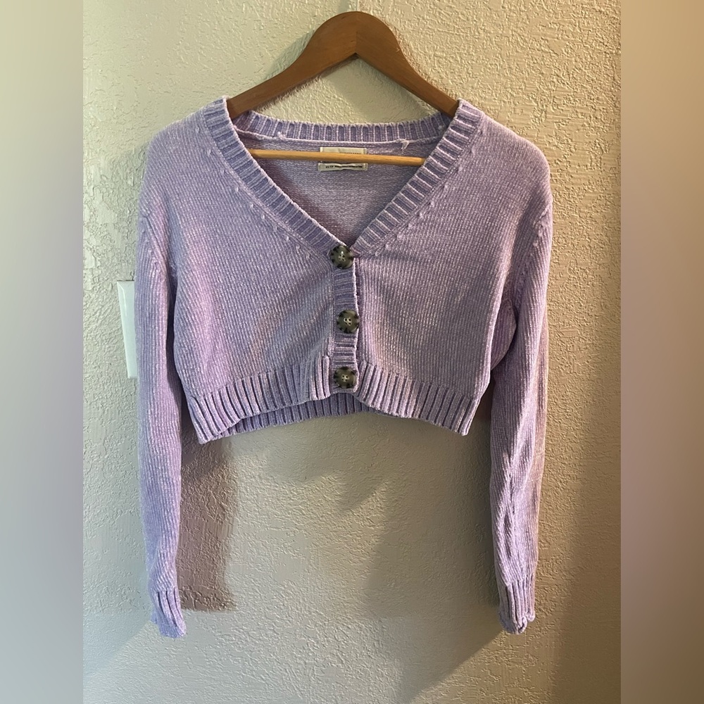Urban outfitters cropped sweater/cardigan